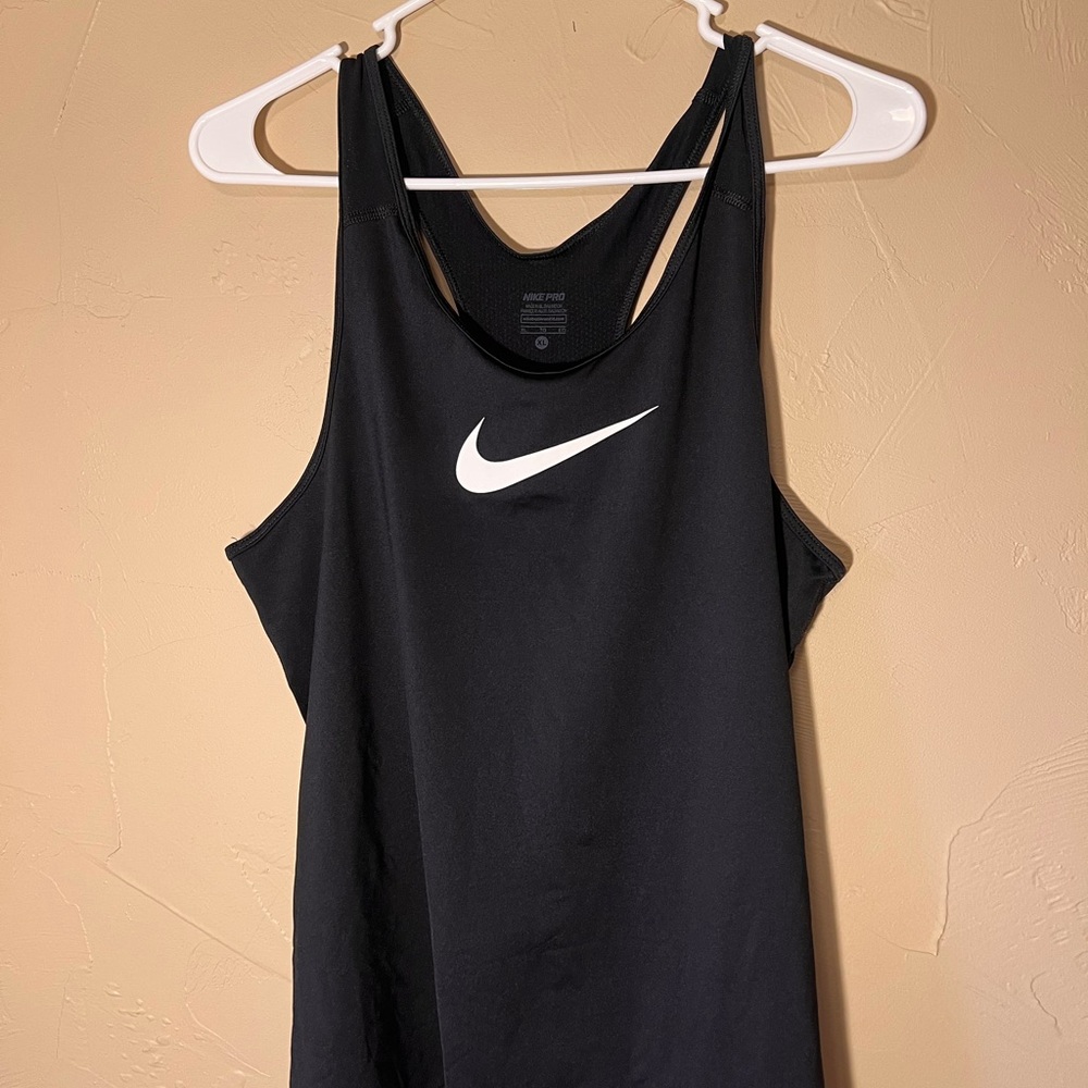 Nike Pro Tank